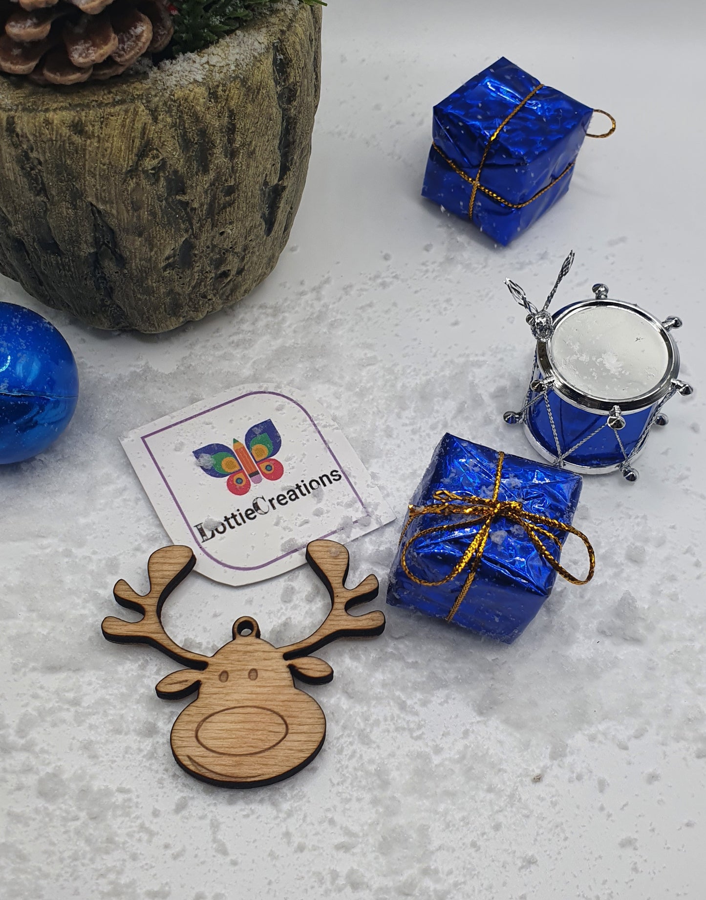 Reindeer decoration