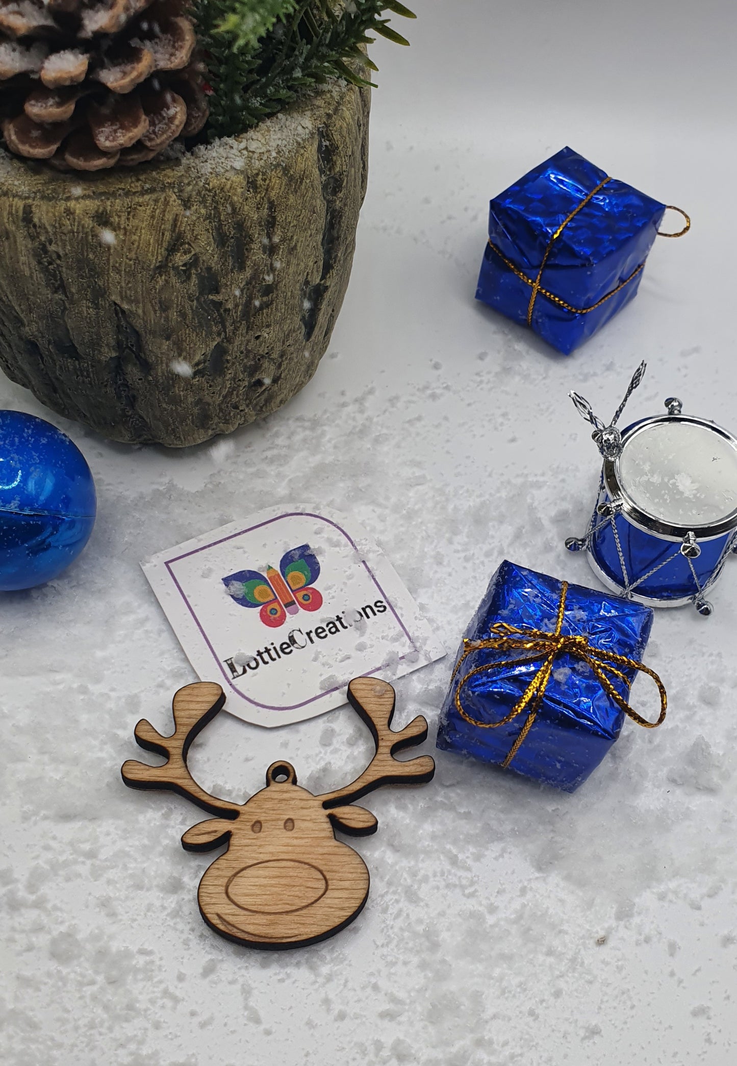 Reindeer decoration