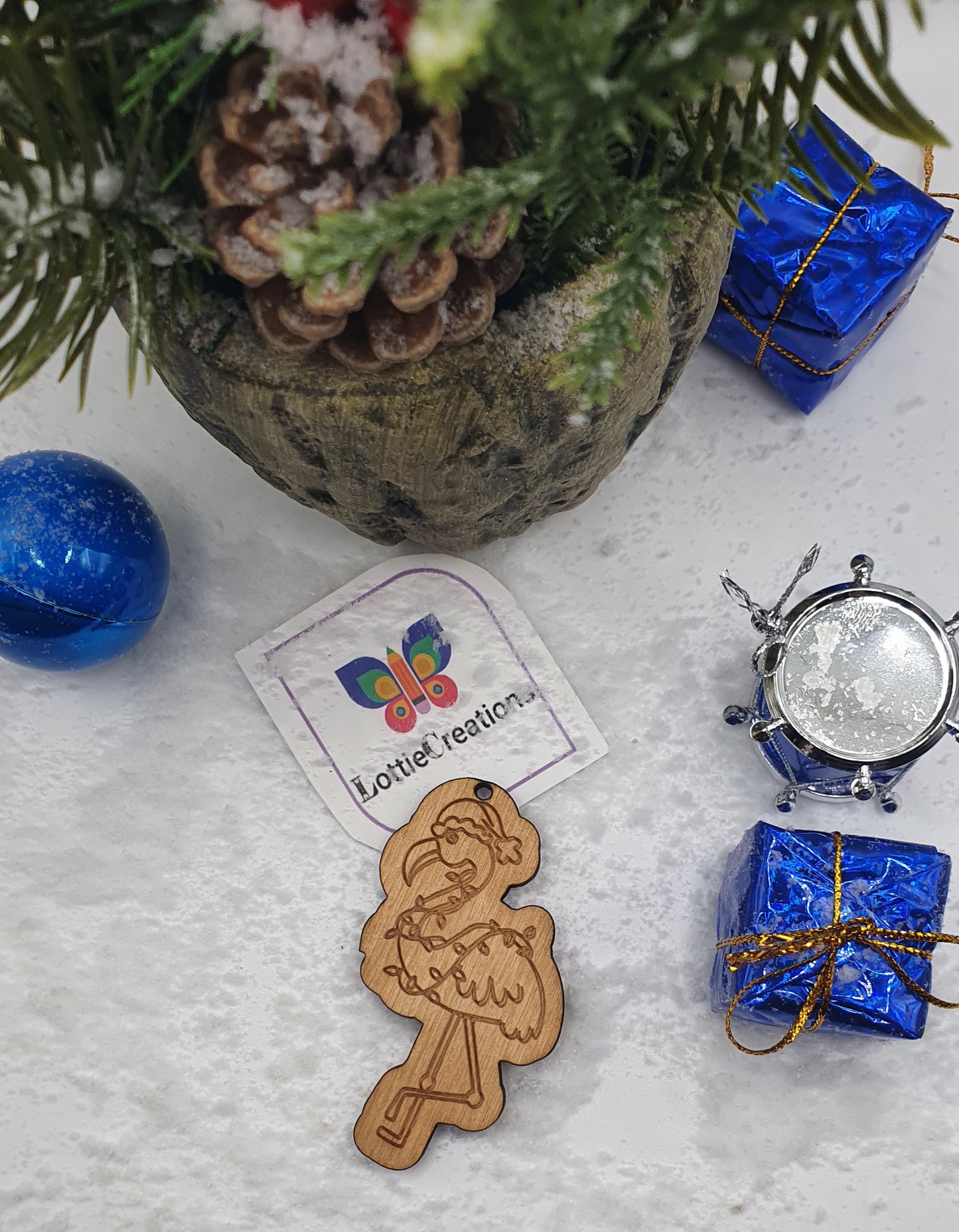 Flamingo tree decoration